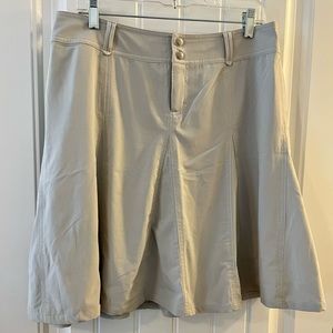 EUC Athleta Whatever skort in Beige